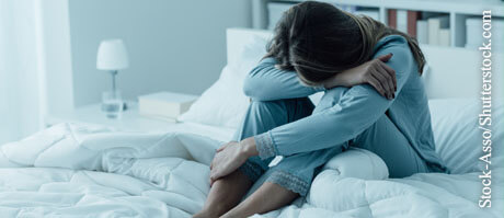  Schlaflosigkeit kann zu einer großen Belastung bei den Betroffenen führen.